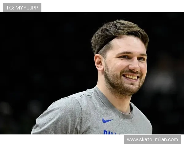 猜猜他是谁 足球场上的超级巨星 是你最爱的那个球员吗 猜猜他是谁 足球场上的超级巨星 是你最爱的那个球员吗